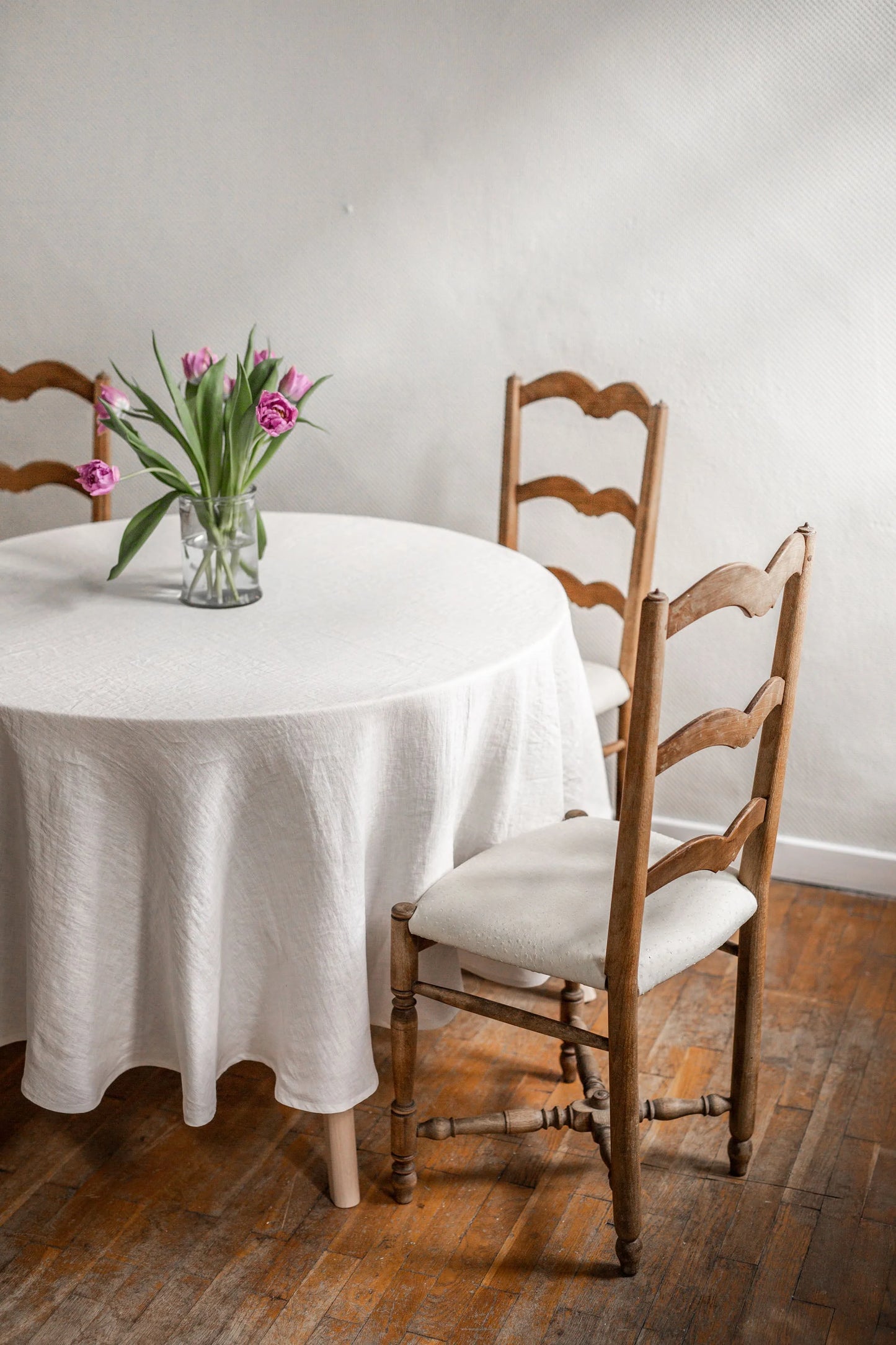 Round Linen Tablecloth White