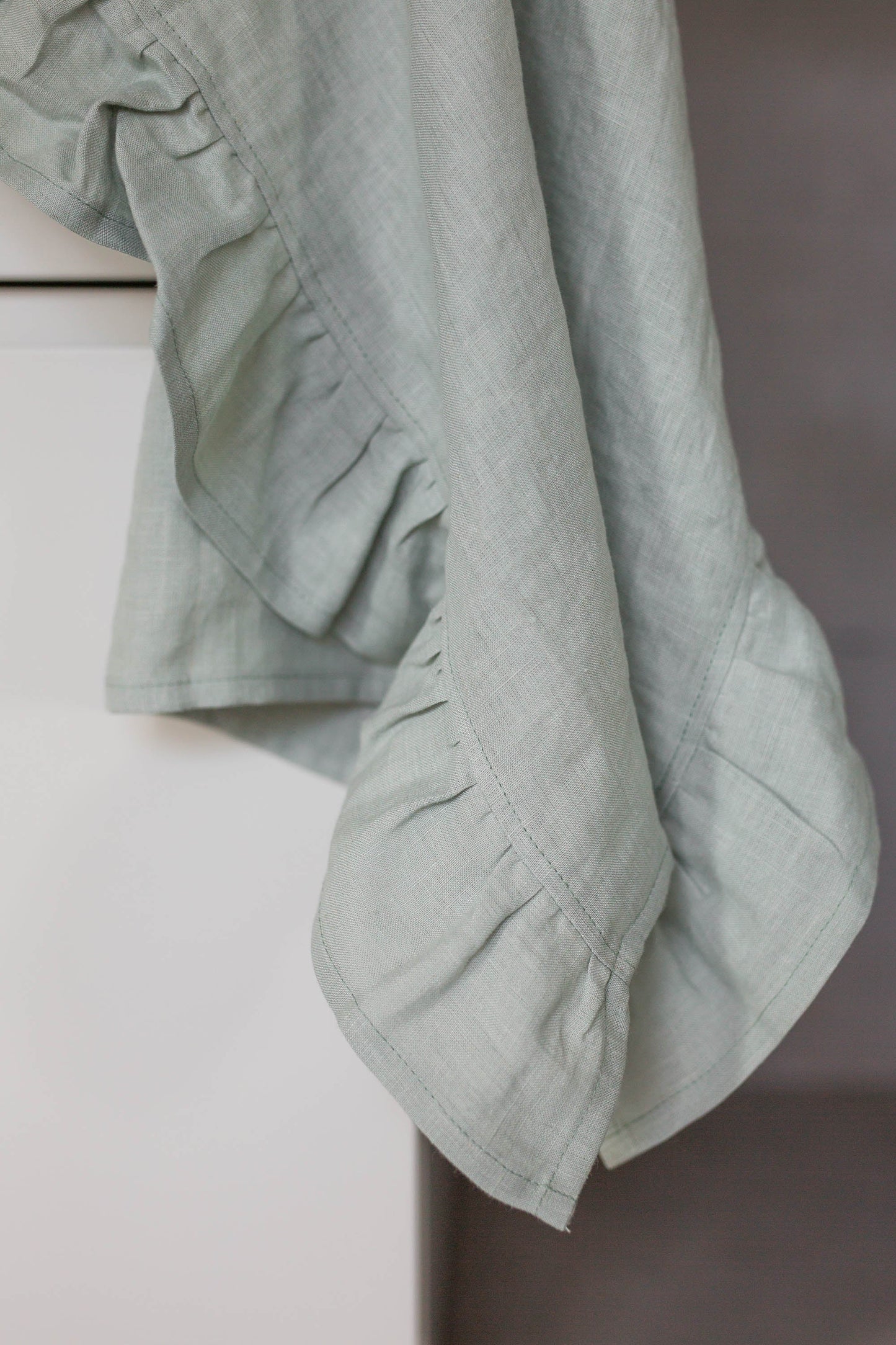 Ruffled Linen Tea towel