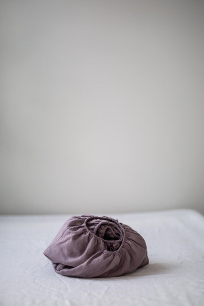 Linen Fitted Sheet in Dusty Lavender