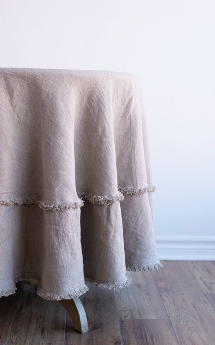 bilbao tablecloth - round - natural & charcoal