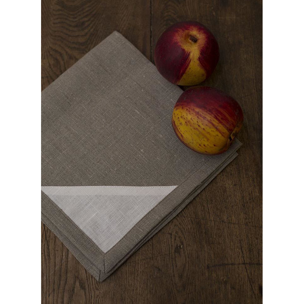 bermuda napkins (set of 4) 20''x20'' / natural with white corner accent