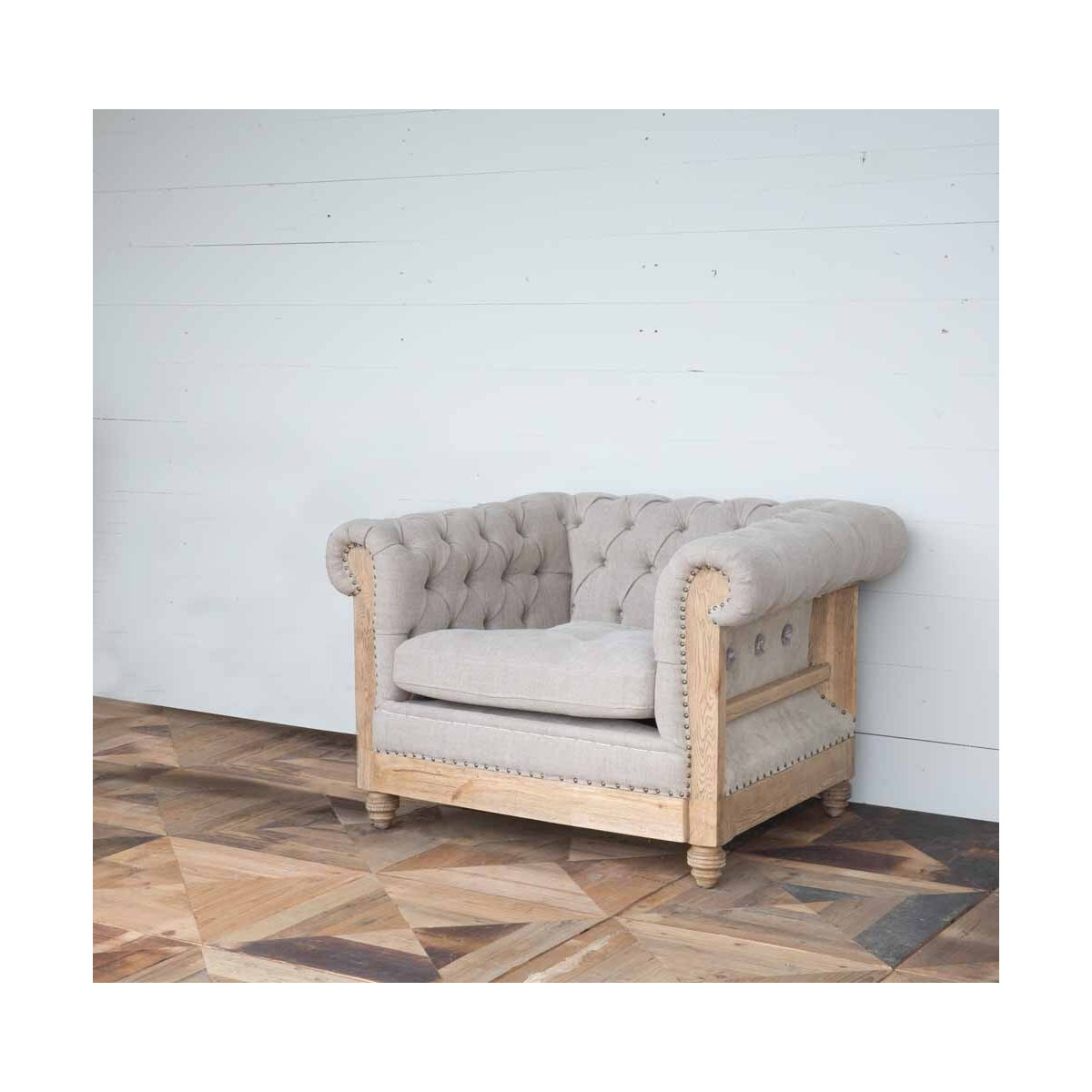 hillcrest tufted chair
